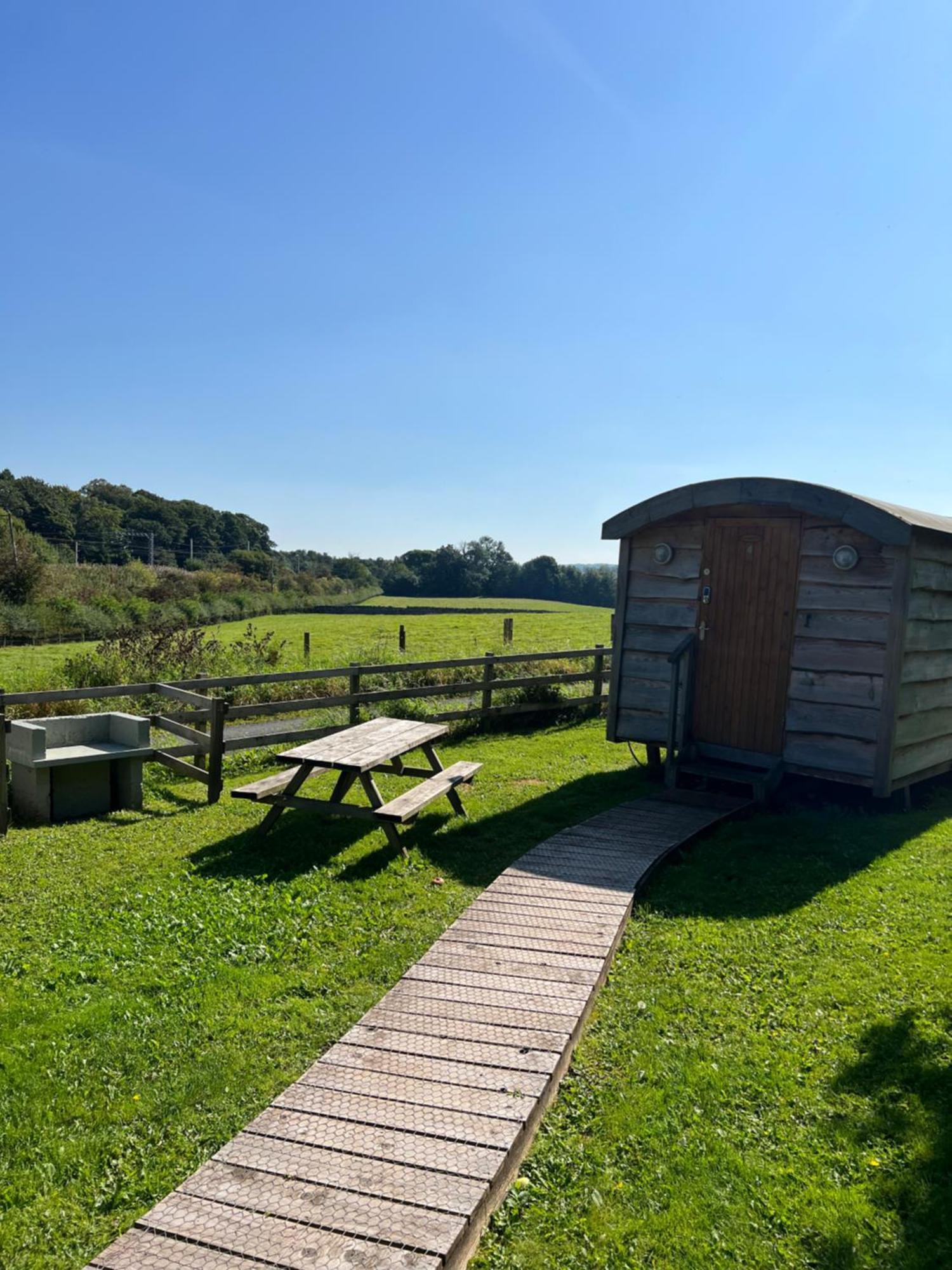 Orchard Hideaways Hotel Penrith Room photo