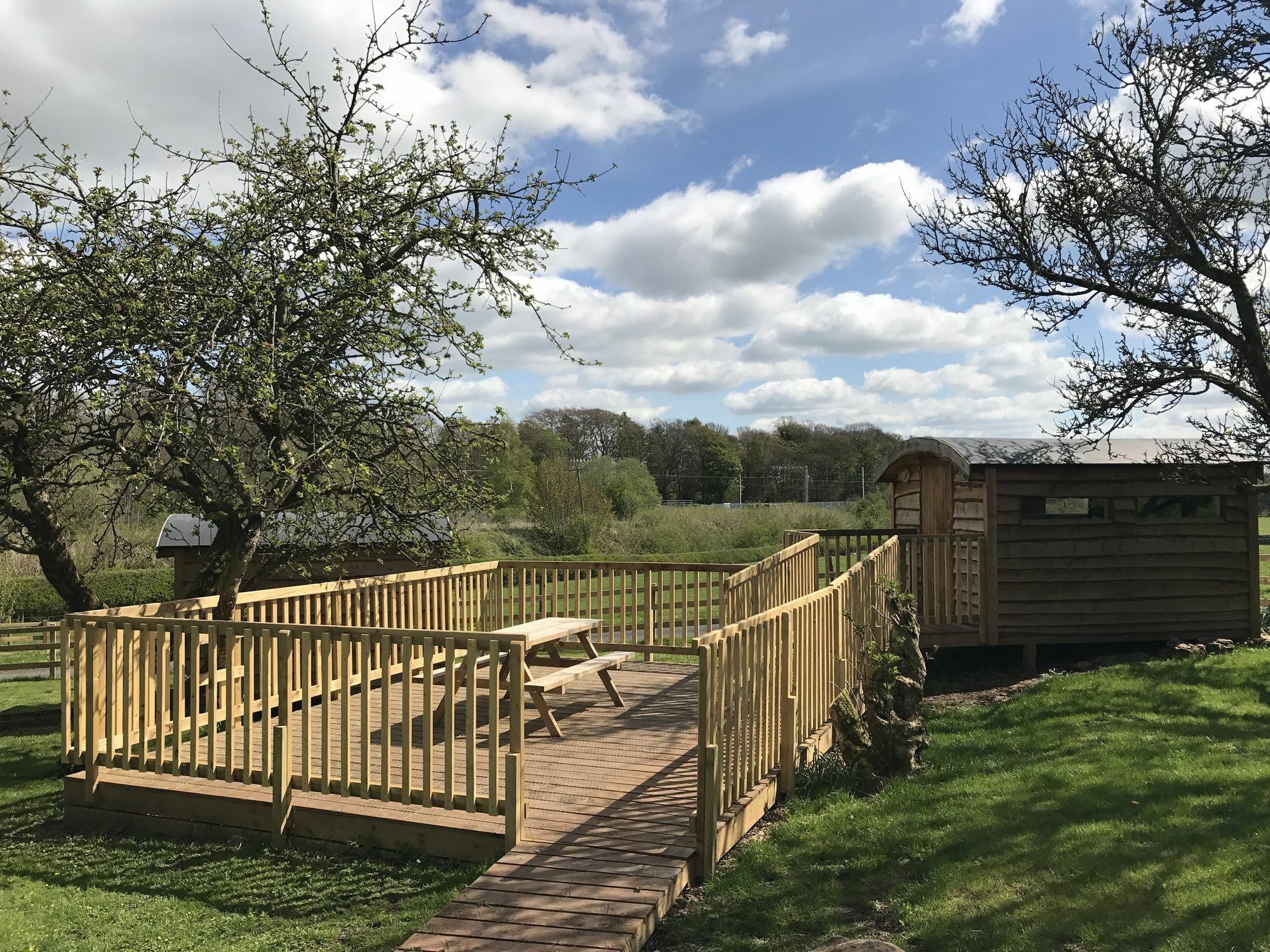 Orchard Hideaways Hotel Penrith Exterior photo